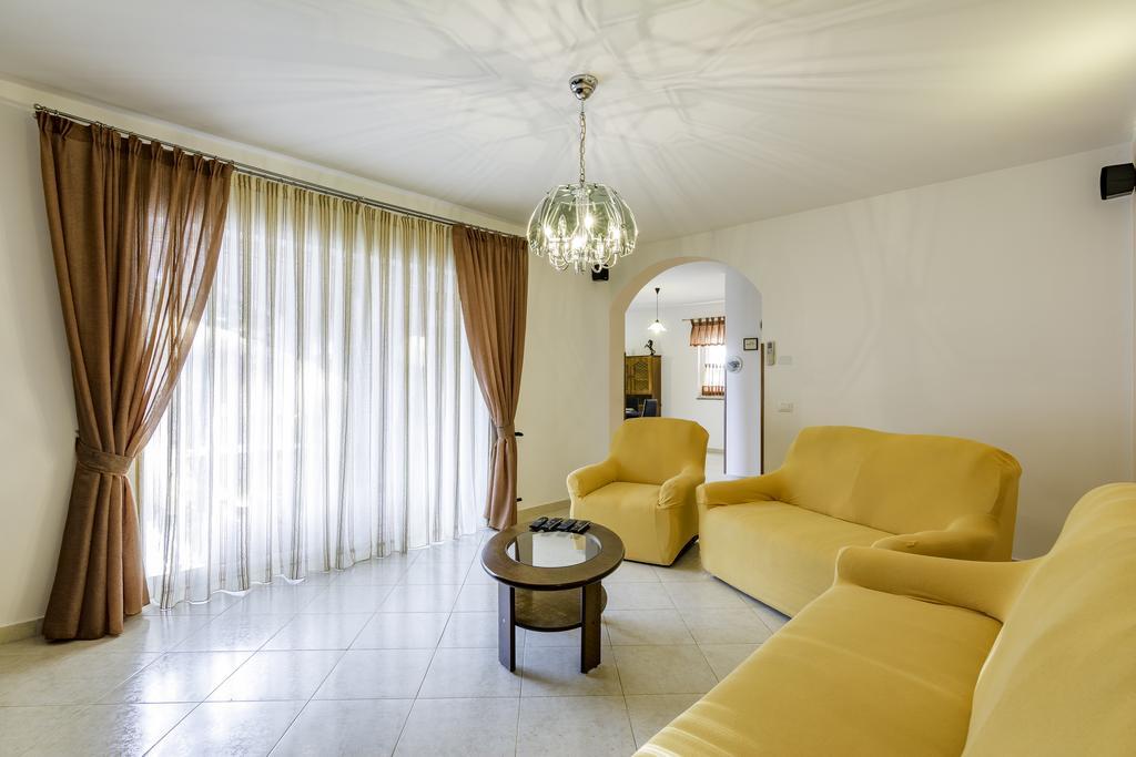 Apartmani Radmila Nova Vas  Exteriér fotografie